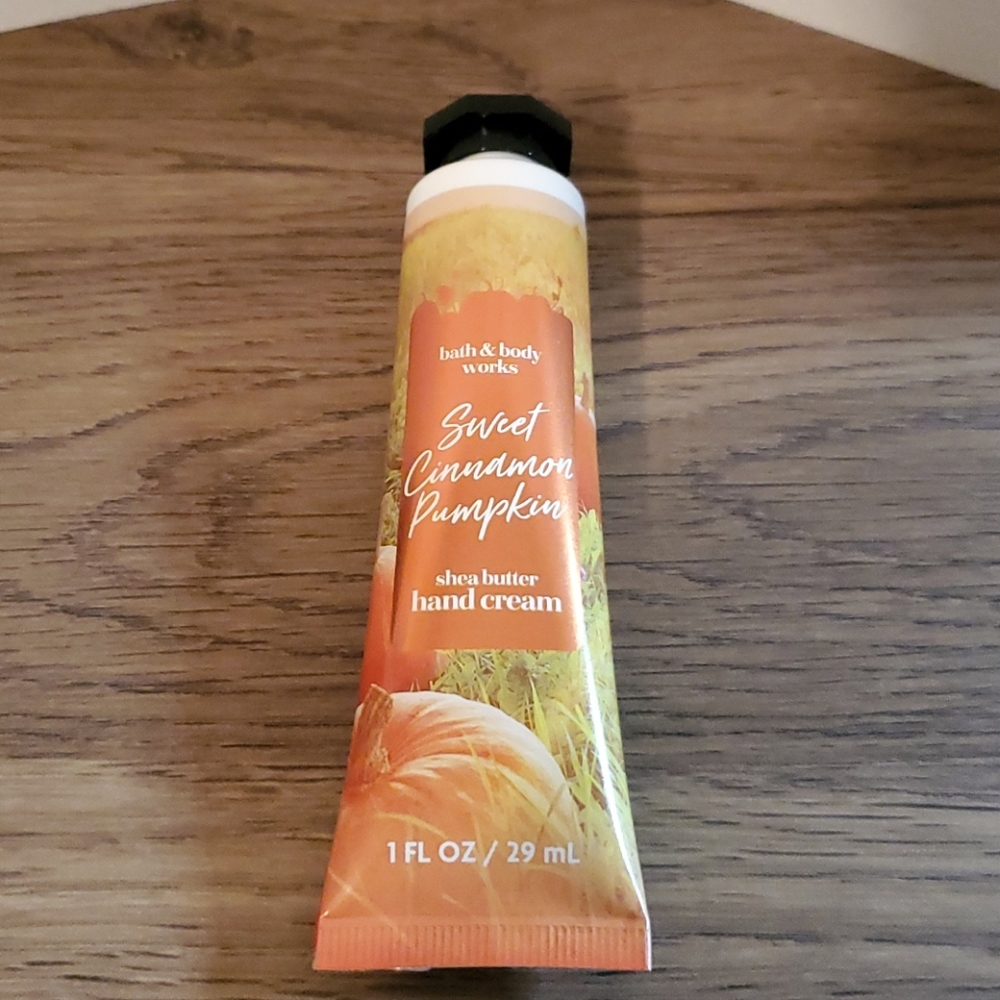 BBW Sweet Cinnamon Pumpkin Hand Cream